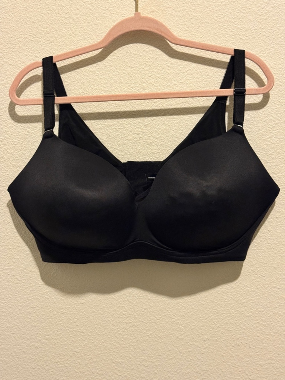 Black Seamless Molded-Cup Bra - Women Intimates & Sleepwear